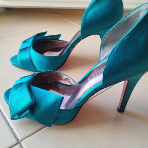Paris Hilton peep toe heels brand new, emerald color, size 39