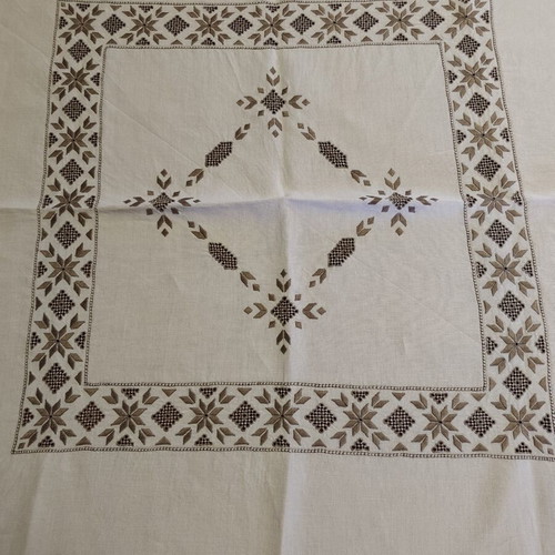 Handmade tablecloth Lefkada 165 cm diameter like new
