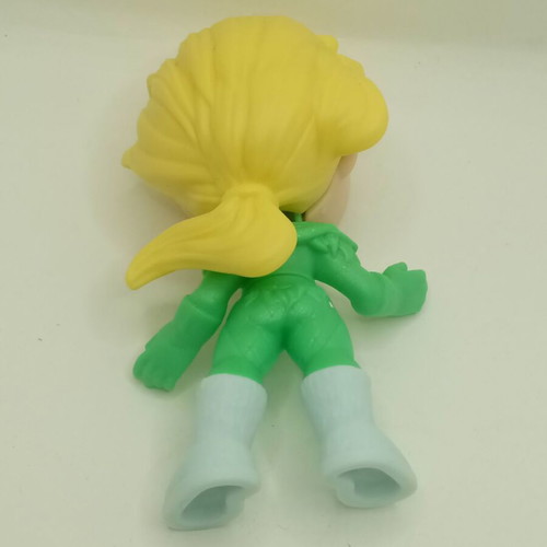 Φιγούρα Kinder Surprise Maxi Superheroines of Frozen 2023 μεταχειρισμένη