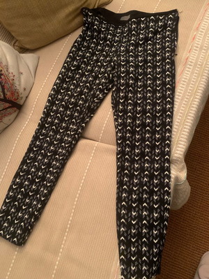 Black and white elastic pants new, slim fit XL