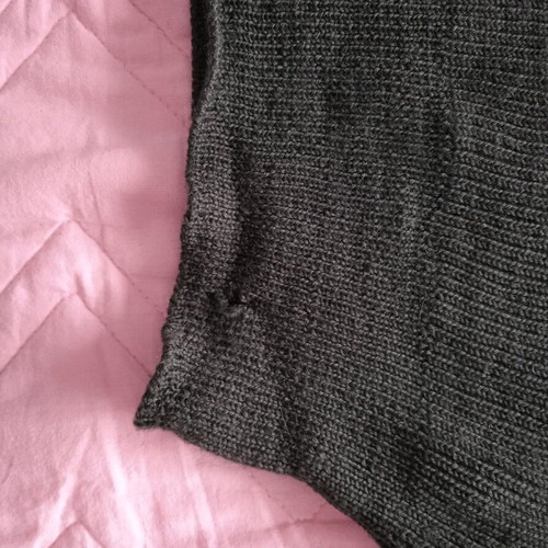Military wool sweater like new with epaulets