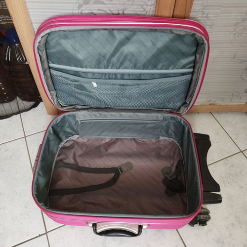 Cabin suitcase used 37x22x57 pink with non-working telescopic handle