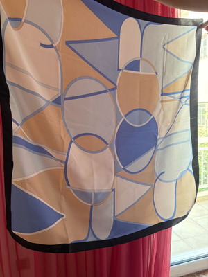 Windsor scarf like new with mark