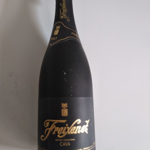 Various sparkling wines used