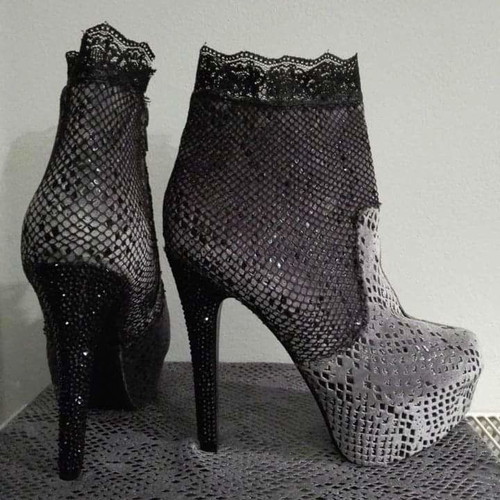 Boots set with earrings new, size 38
