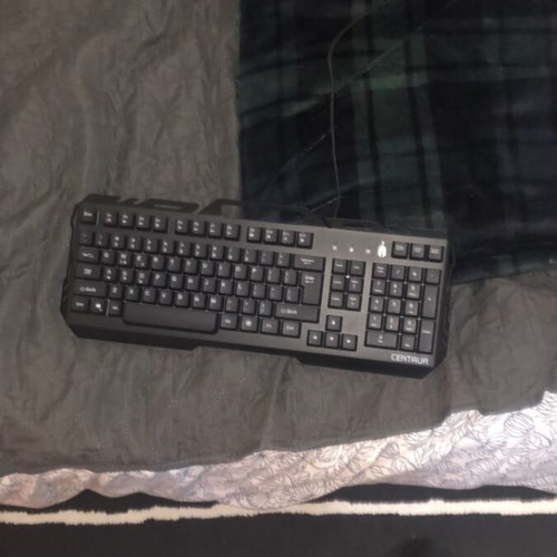 Spartan Gear Centaur keyboard like new with RGB light