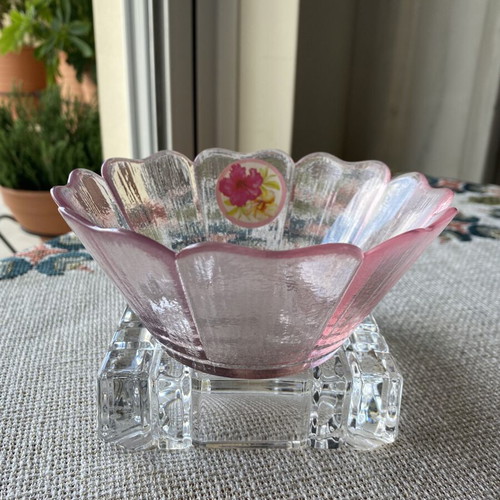 Glass bowls with daisies set of 4, unused