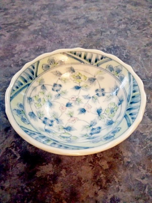 Old Chinese plate 11 cm