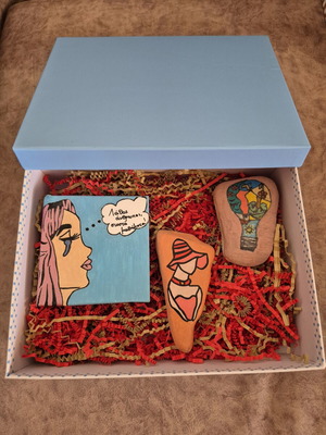 Giftbox with canvas and stones, pop art girl