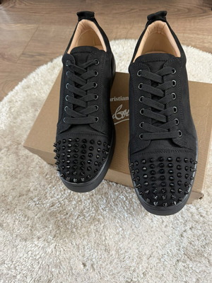 Christian Louboutin sneakers new, size 43, black