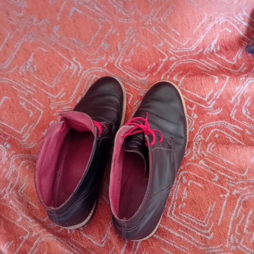 Step Shoes casual leather shoes used, size 46, black and red