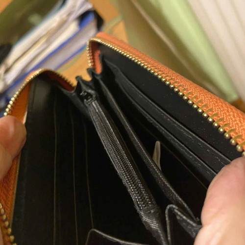 Women's wallet like new