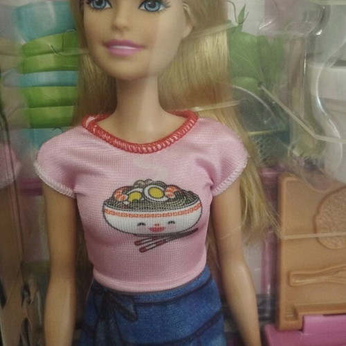 Barbie doll with play dough playset new
