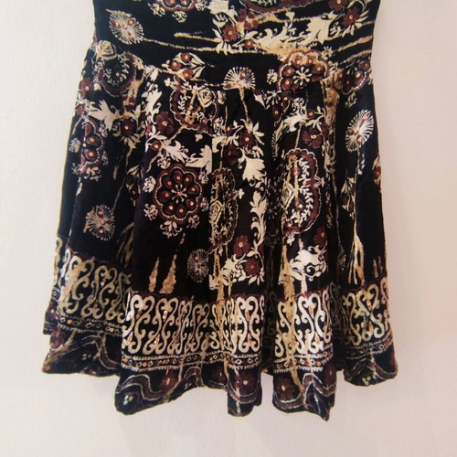 Velvet folk style skirt new, multicolor, size M