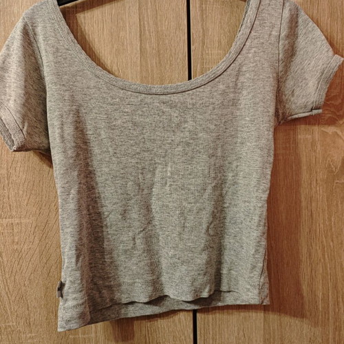 Women's short t-shirt used, size M, gray