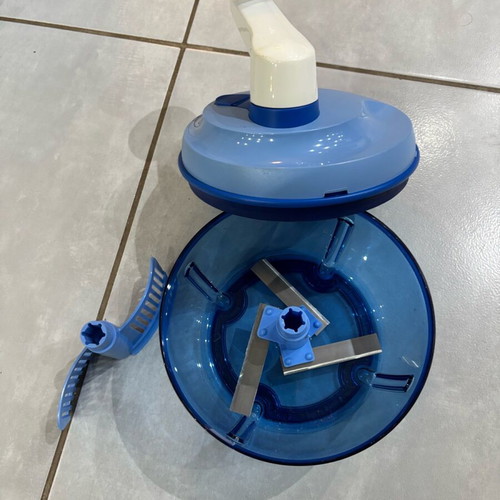 Tupperware manual chopper with triple blade and stirrer new