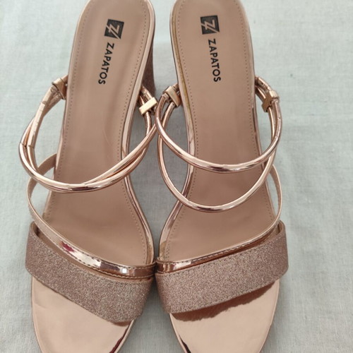 Zapatos block heel sandals like new, rose gold size 42