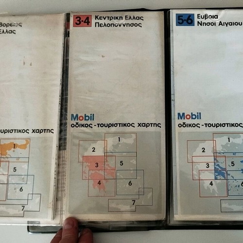 Vintage Pegasus Mobil Oil Case with 4 Tourist Maps 1970 Used