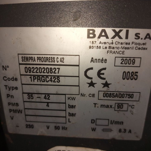 Oil and gas boiler model 2009 like new, fully functional