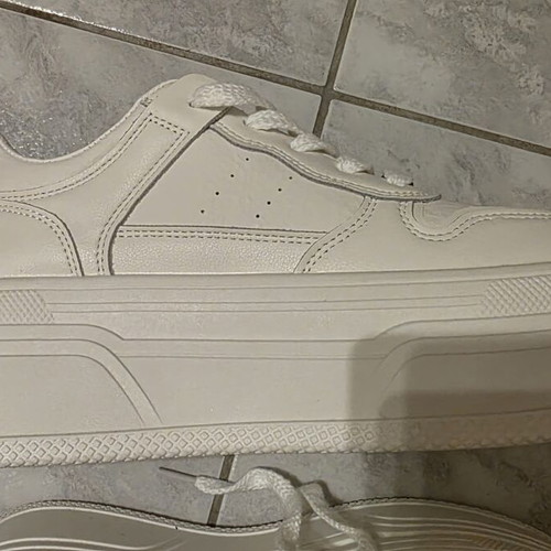 White women's athletic shoes size 38