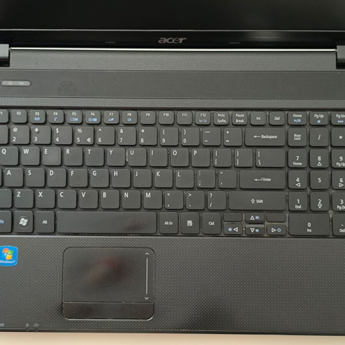 Acer Aspire 5742 laptop used, Intel Core i3, 4GB RAM, 128GB SSD, Windows 11