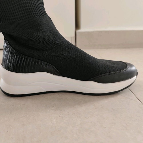 Black sock boots Maria Mare like new, size 36