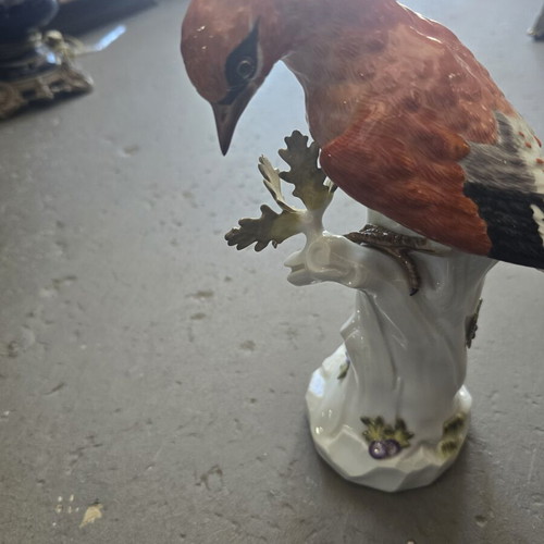 Meissen porcelain figure like new, waxwing on branch