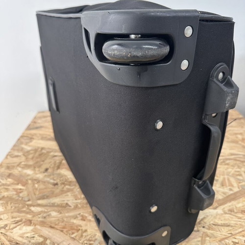 Cabin suitcase almost like new, large capacity, black 51x36cm
