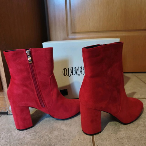 Diamantique red suede ankle boots like new, size 39