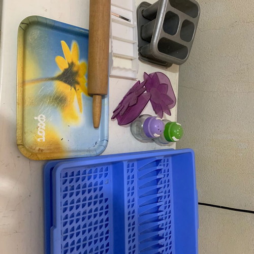Various used old kitchen items