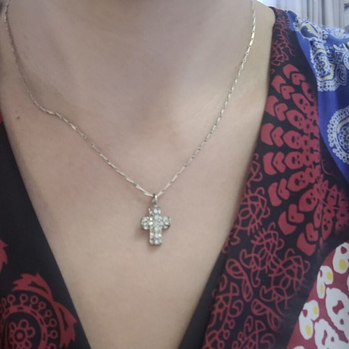 Necklace with cross pendant