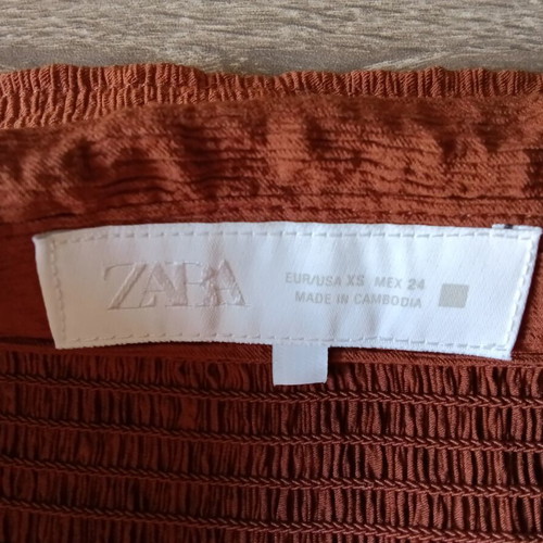 Zara short-sleeve crinkle shirt XS like new, brick color, loose fit