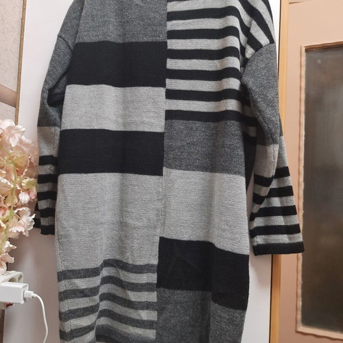 Julia Bergovich long sweater gray like new