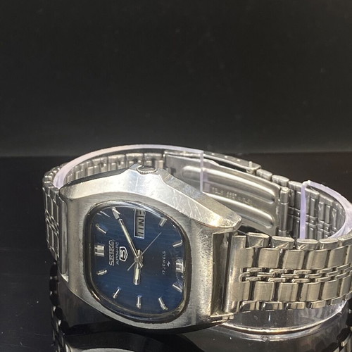 Seiko 5 Baby Monaco automatic watch like new, blue dial, stainless steel bracelet