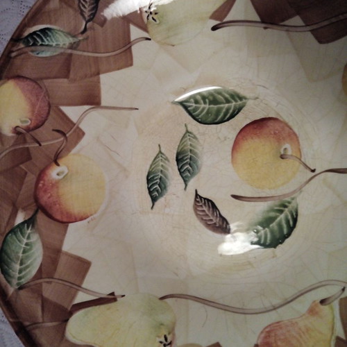 Italian ceramic fruit bowl used, hand-painted, ARM