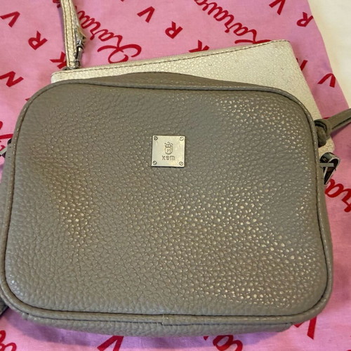 Kem crossbody bag like new with white small wallet