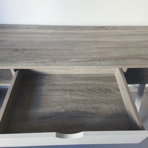 Desk, like new