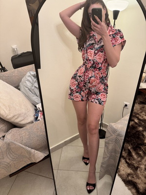 Floral one-piece shorts Decoro like new, one size, pink and black
