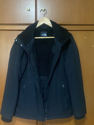 North Face jacket women's Large black like new