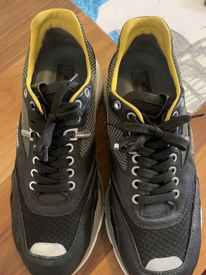 Cesare Paciotti sneakers black like new, size 44