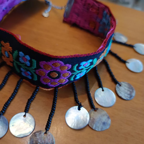Ethnic choker with flowers and beads like new, boho fabric with stainless steel chain