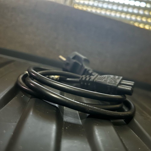 3-pin power supply unused