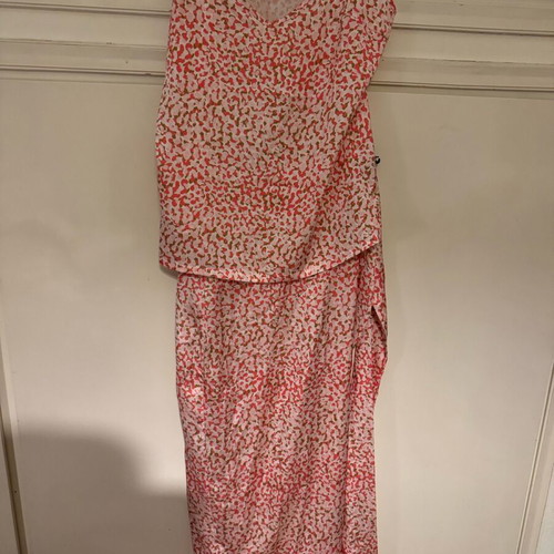 Never Fully Dressed set top and Jaspre wrap skirt like new, multicolor