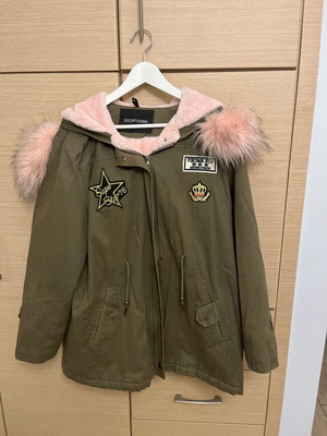 Women's jacket like new with perfect inner fur