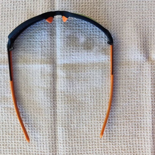 Solo-Solis NDL5005 sunglasses new with orange arms and black front