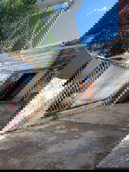 ΣΑΛΑΜΊΝΑ. ΠΕΡΙΟΧΉ ΛΕΩΦΌΡΟΣ ΑΙΑΝΤΕΊΟΥ 5Η ΣΤΆΣΗ ΑΛΥΚΉ.
