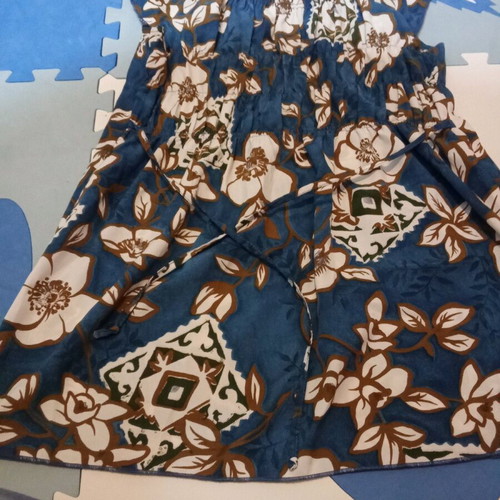 Floral blouse or dress like new, blue, size XL