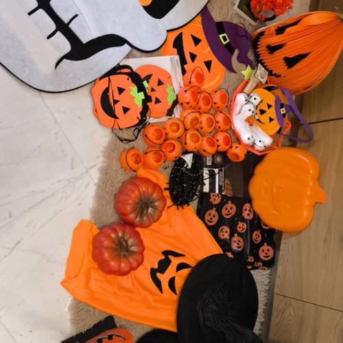 Ultimate Mega Halloween & Autumn Decoration Set with Pumpkins and Skull