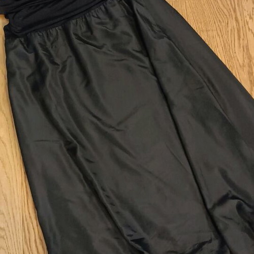 Balloon skirt and sleeveless blouse set Devotion like new, black 90s style