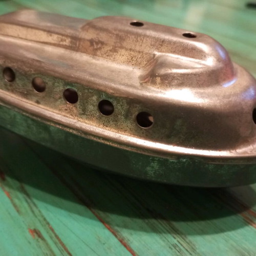 Tin pat pat boat collectible from the 60s